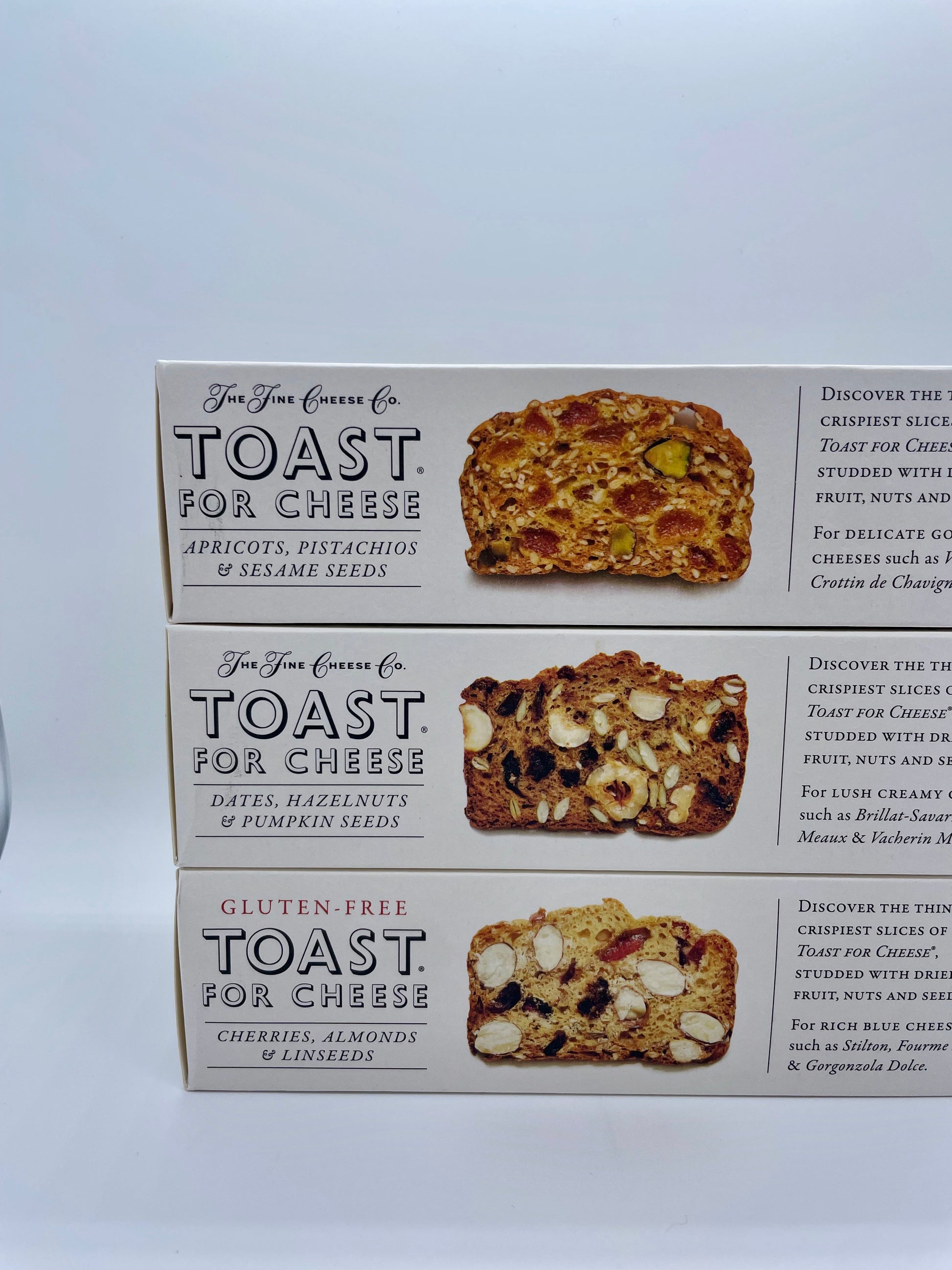 Toast voor kaas - dadels, hazelnoot, pompoenzaad